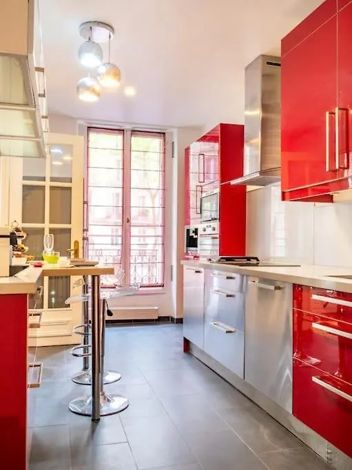 Appartement Haussmannien Auteuil Paris 0*,  France