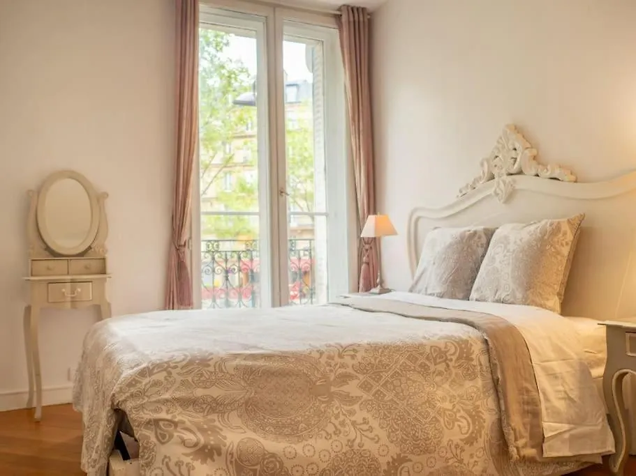 Apartment Appartement Haussmannien Auteuil Paris